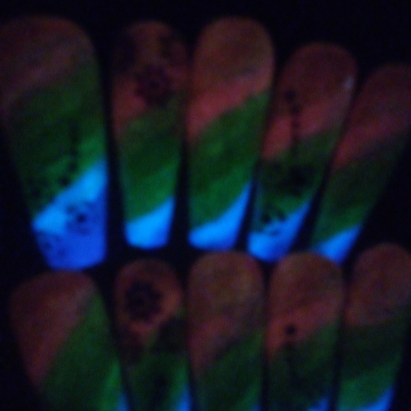 Retro glow summer sparkle ✨💖 - Picture 3 of 4